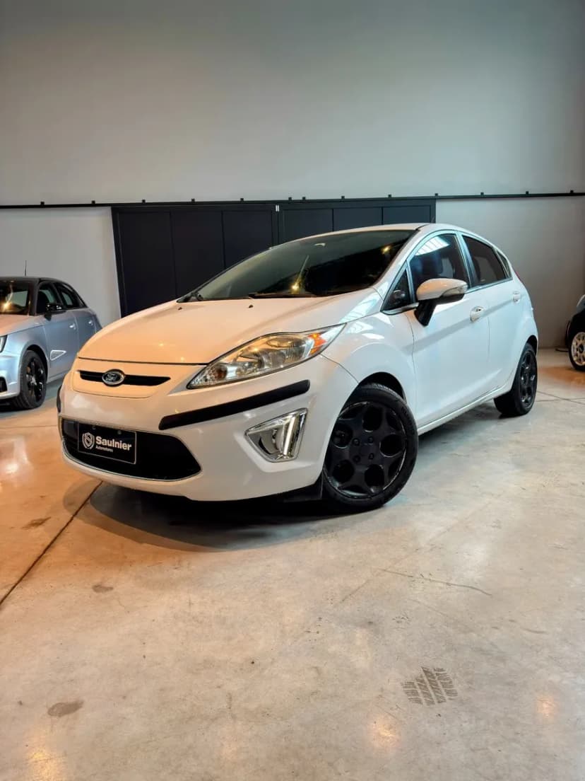 Ford Fiesta Kinetic 1.6 Design 120cv Titanium
