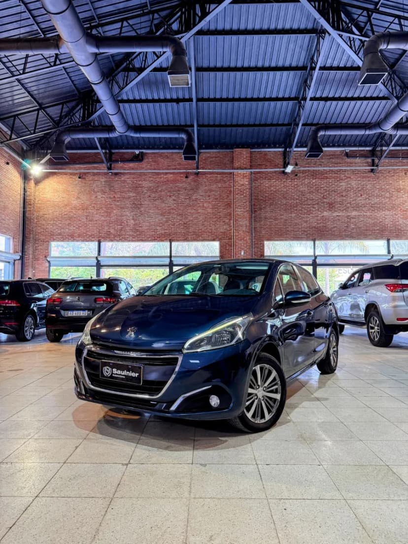 Peugeot 208 1.6 Allure