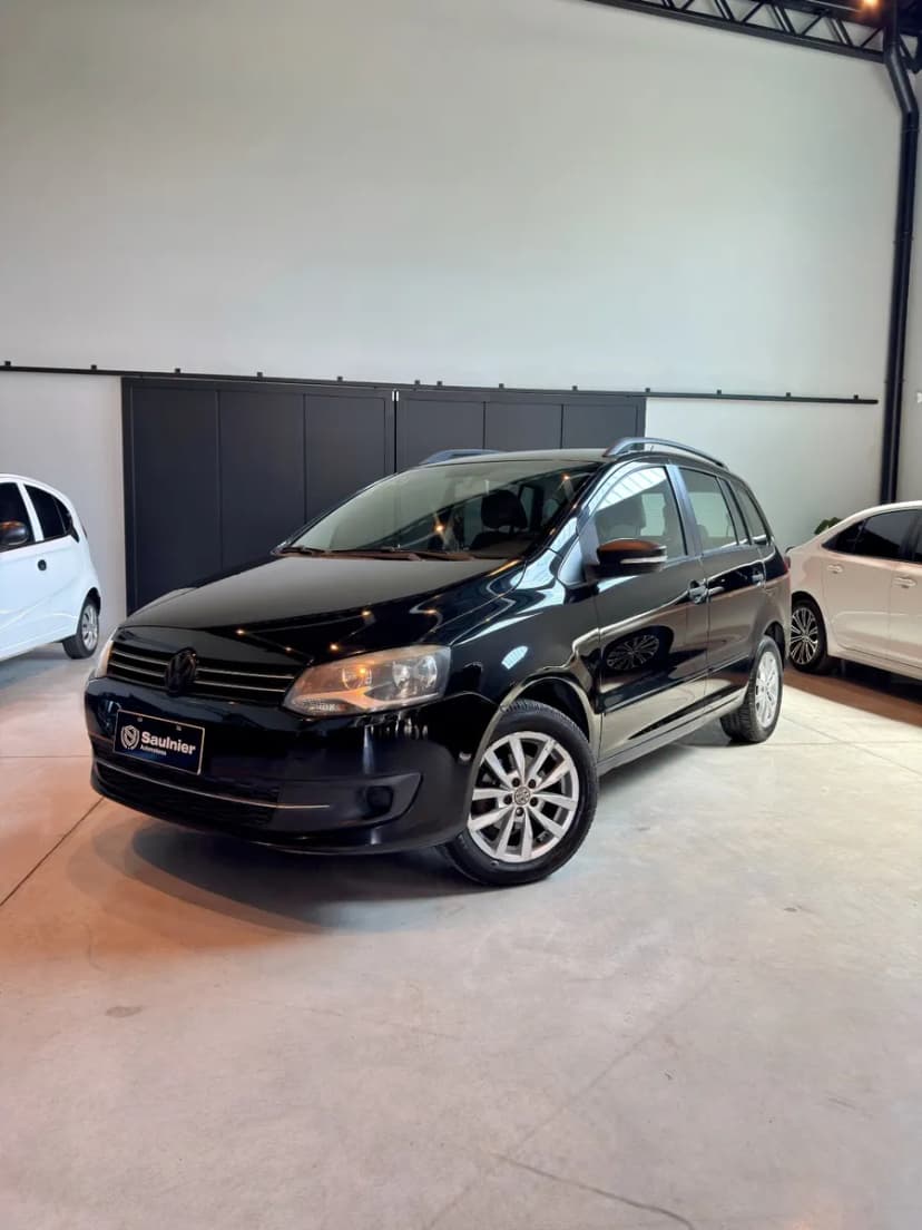Volkswagen Suran 1.6 Comfortline 101cv